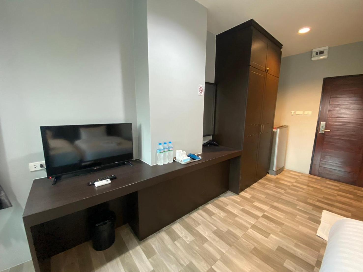 Grand Inter Hotel Samut Sakhon Værelse billede